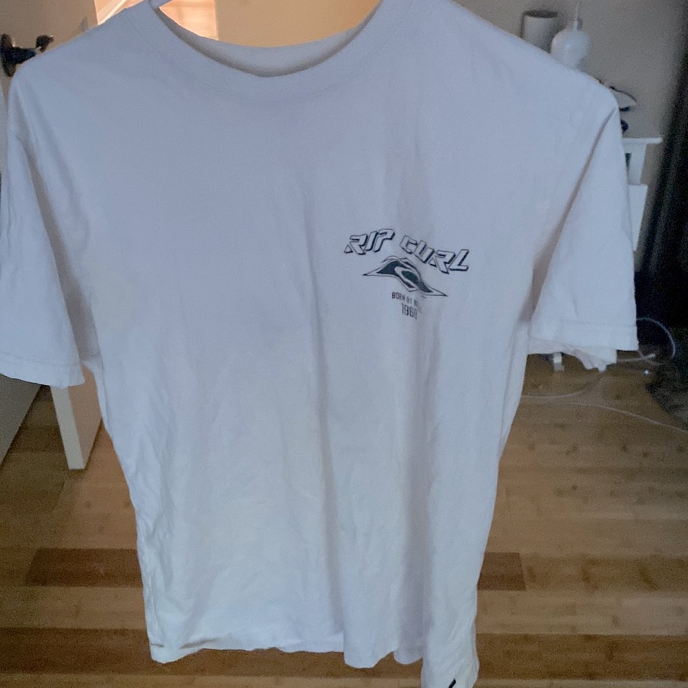 Men’s rip curl born at bells tee
